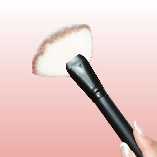Glow Fan Brush